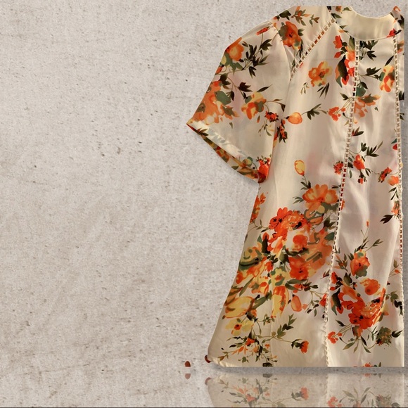 SIENNA SKY • Coral Floral Short Sleeve Blouse - Picture 4 of 8